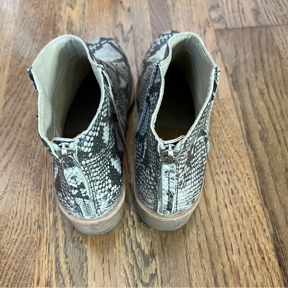 Dolce Vita Tavin Snakeskin Booties, 7.5 - Picture 5 of 7